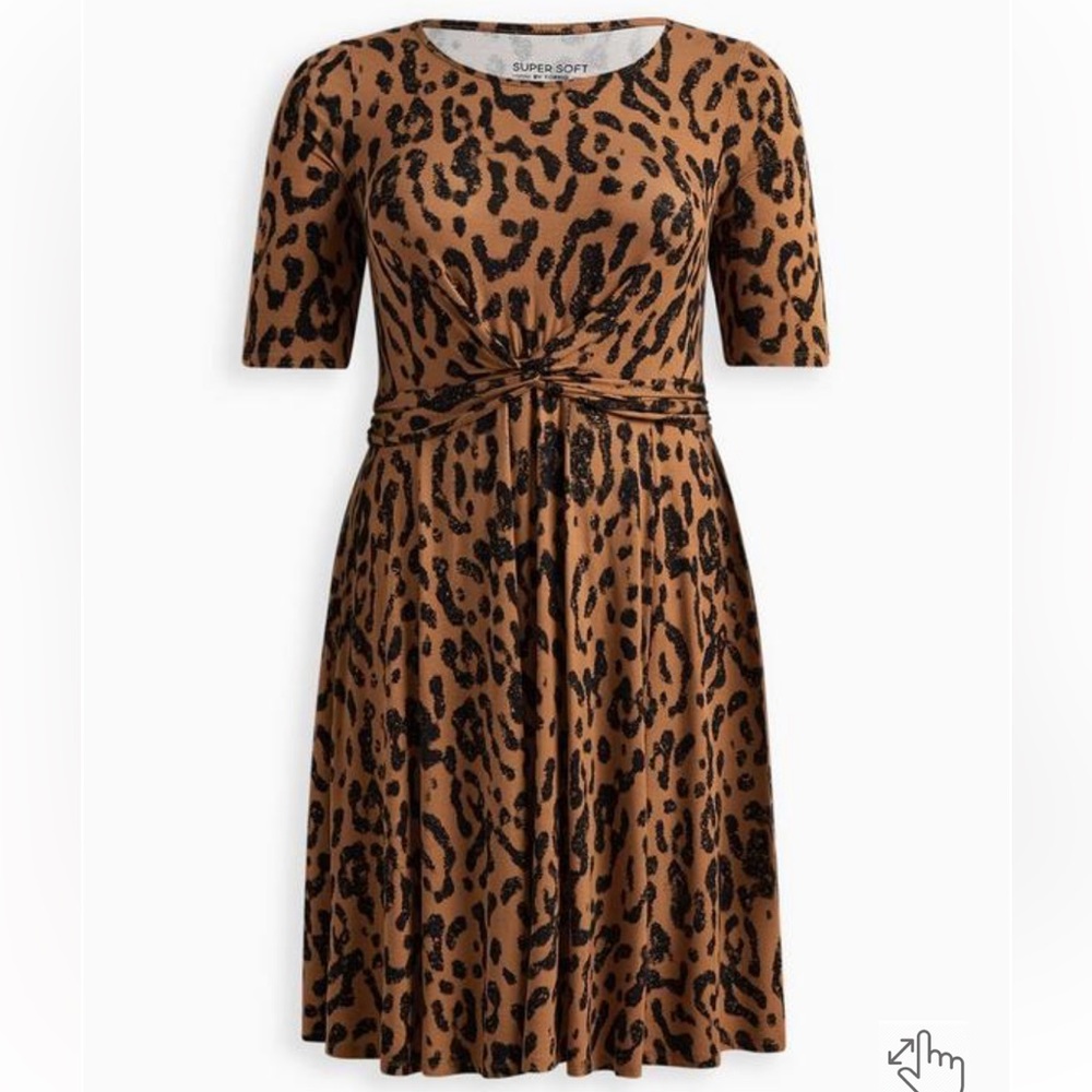 soft knit leopard dress. 🤎